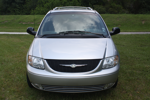 2002 Chrysler town and country radiator #2